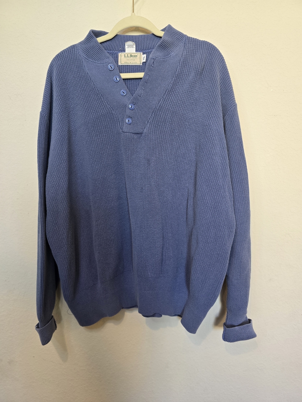 L.L. Bean Men's Periwinkle Blue V-Neck Henley Sweater